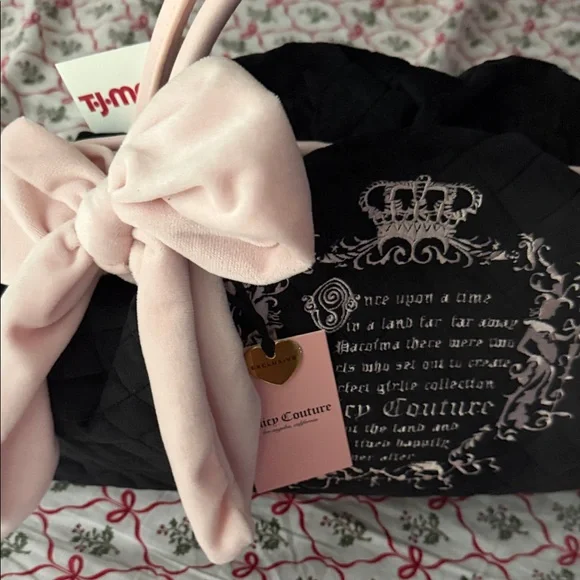 Juicy Couture Black and Pink Quilted Shoulder Bag - Picture 2 of 2